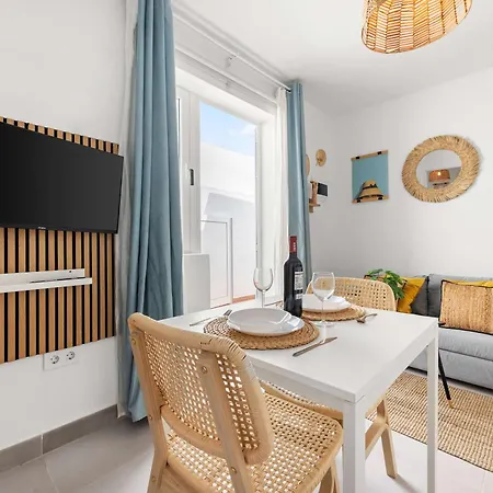 Bayside Cocoteros Hideaway Ocean Nest * Guatiza