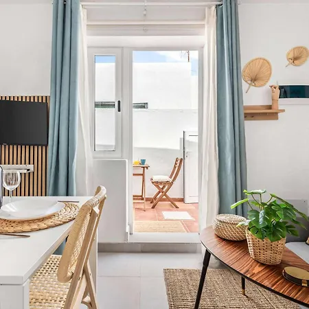 Apartment Bayside Cocoteros Hideaway Ocean Nest *